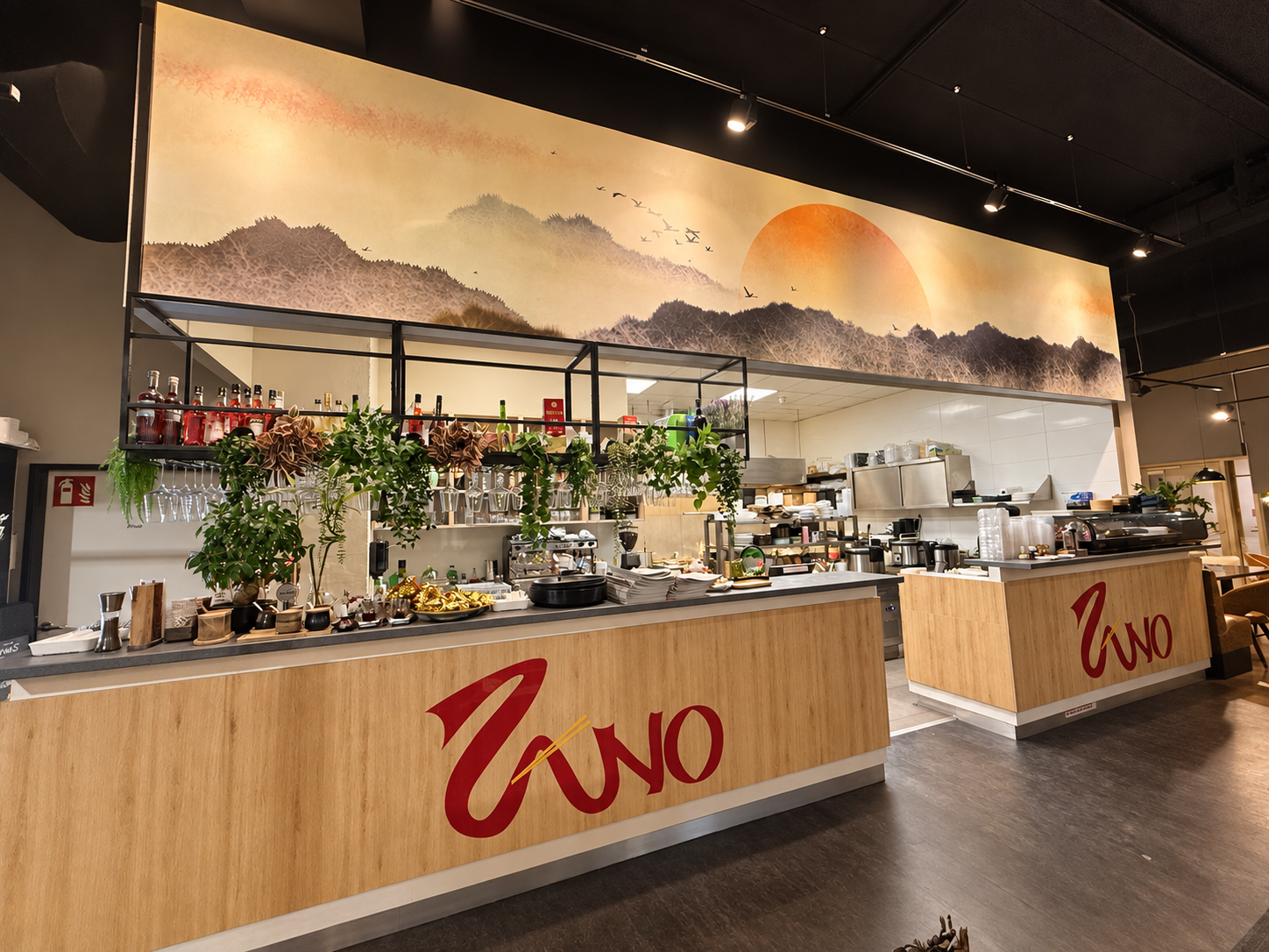 ZANO Bar und offene Küche